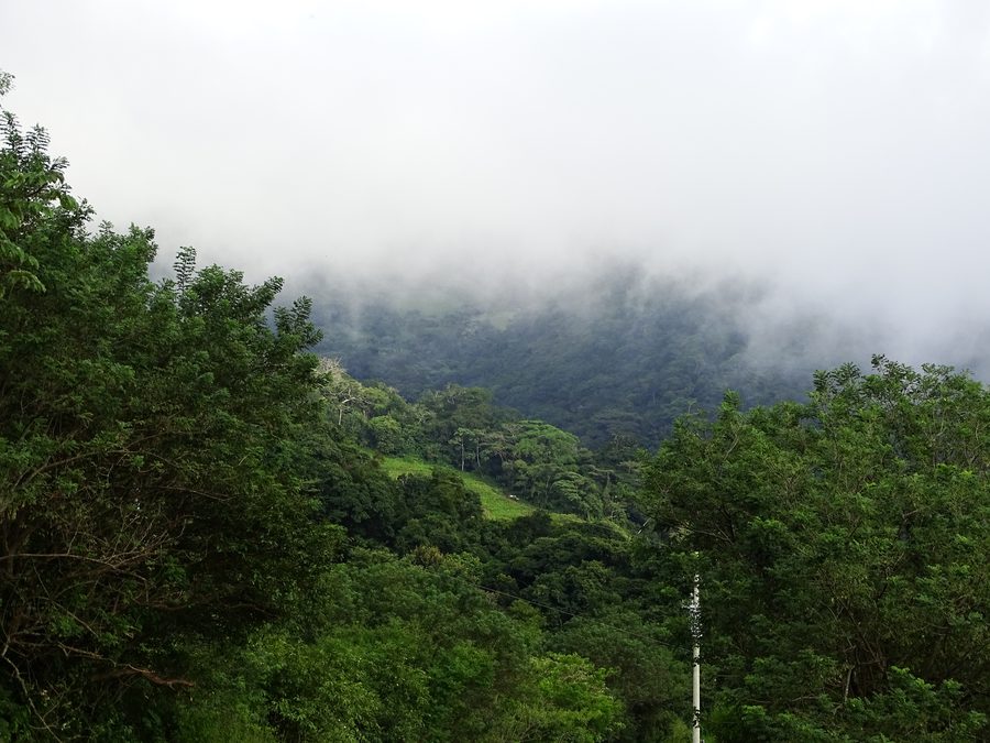 Anfitriones de Miztli Lodge en Monteverde